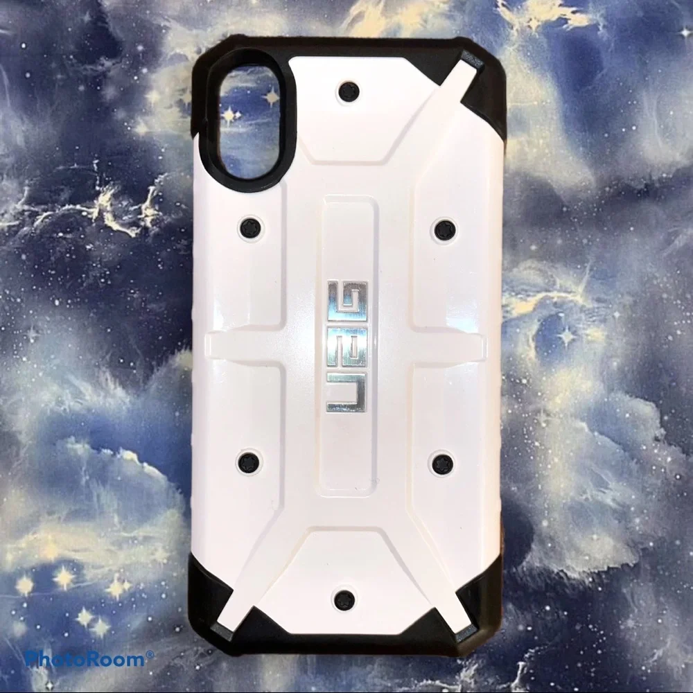 URBAN ARMOR GEAR Pathfinder Series, Iphone X Phone Case, White & Black, NEW!